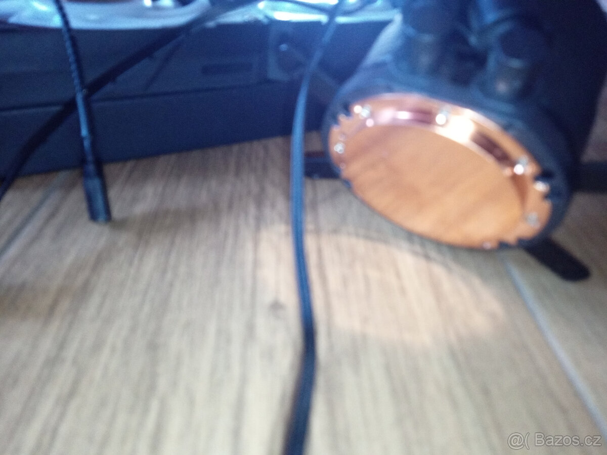 GIGABYTE AORUS WATERFORCE II 360 - 4