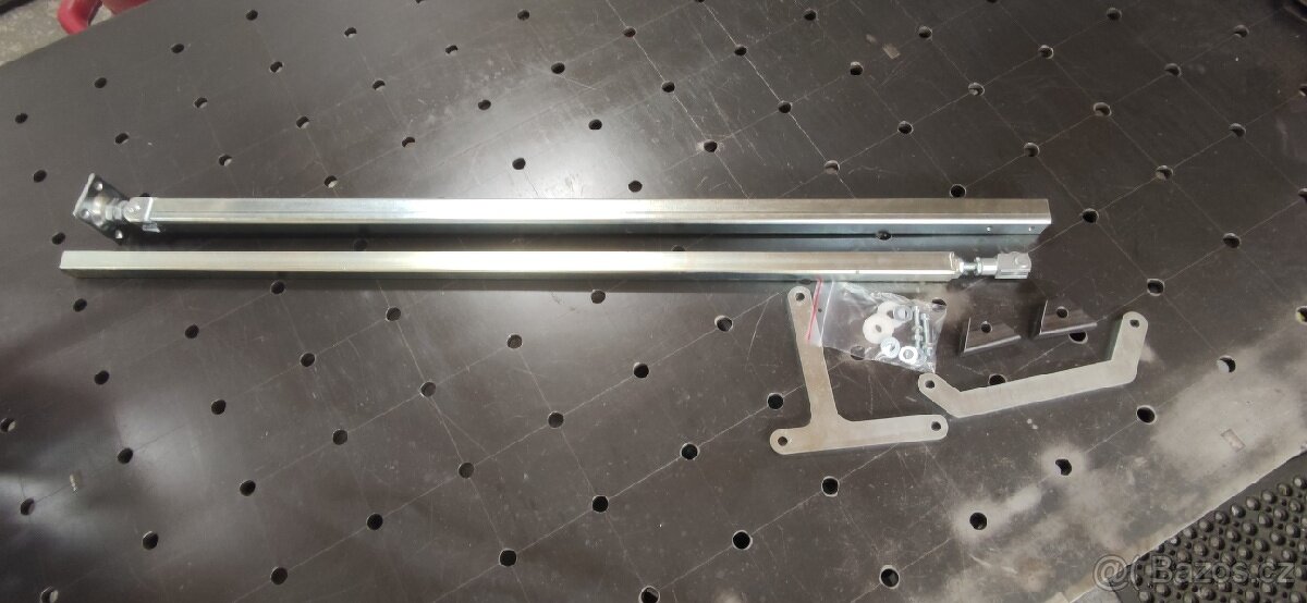 Mechanismus pro skládací brány délky až 3m - 4