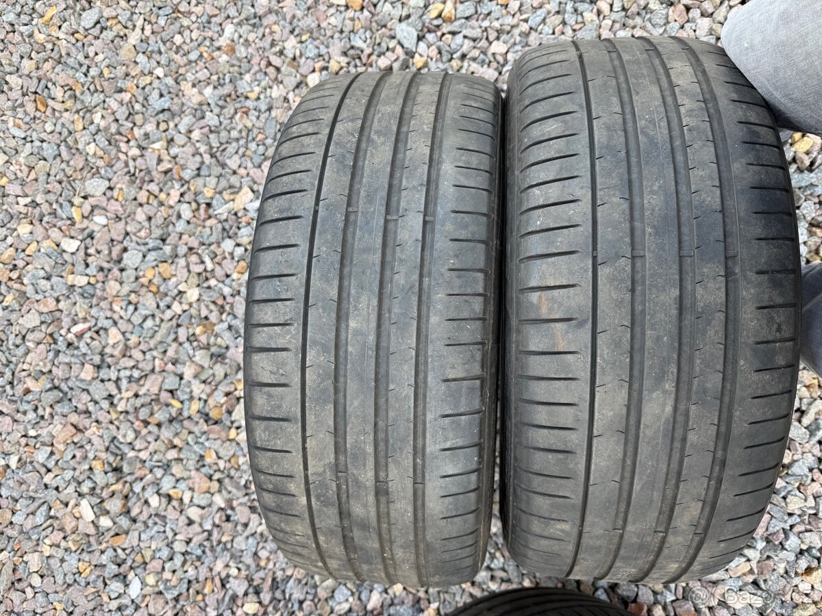 Prodám 2 kusy pneu 245/40r19 - 4