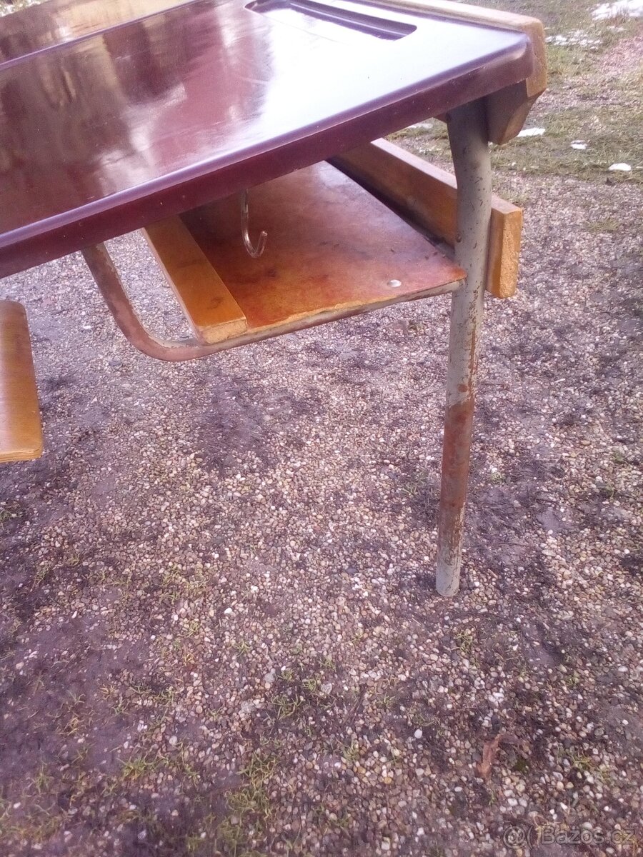 starožitné školní lavice - 4