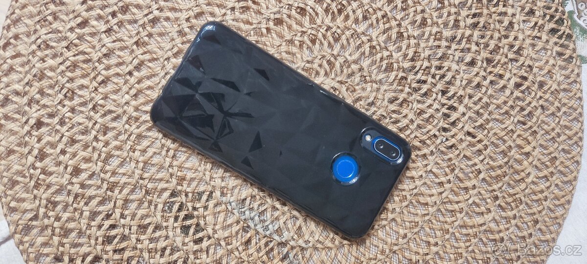 Huawei nova 3 4/128gb - 4