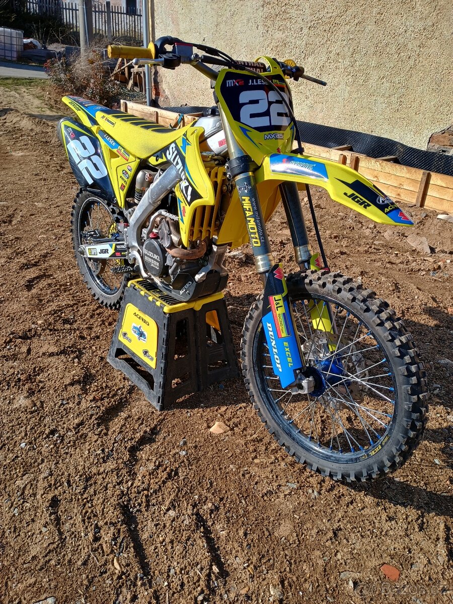 Suzuki RMZ 250 - 4