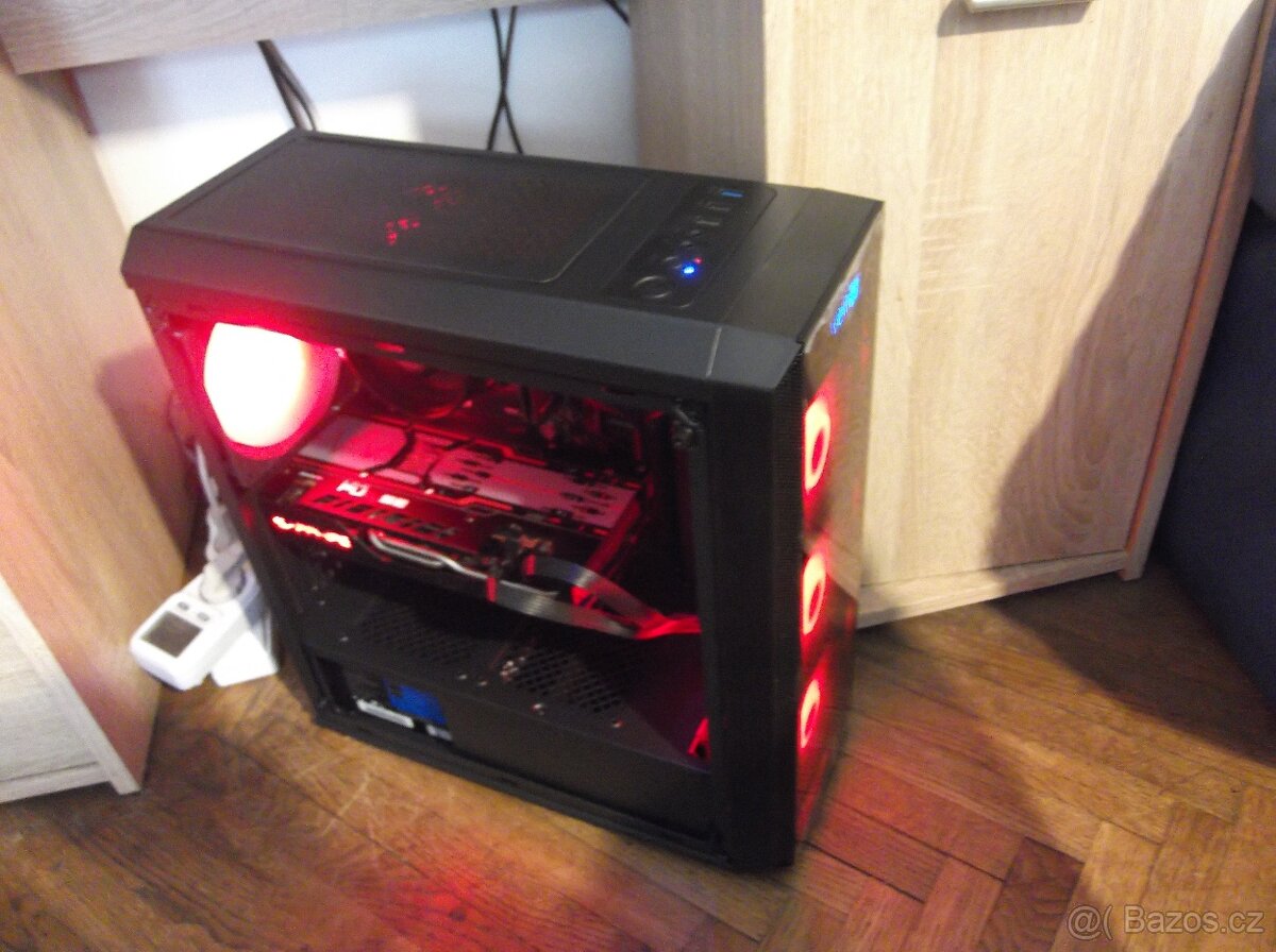 herní PC - Ryzen7 3700x+RX 5700xt+16GB RAM+SSD - 4