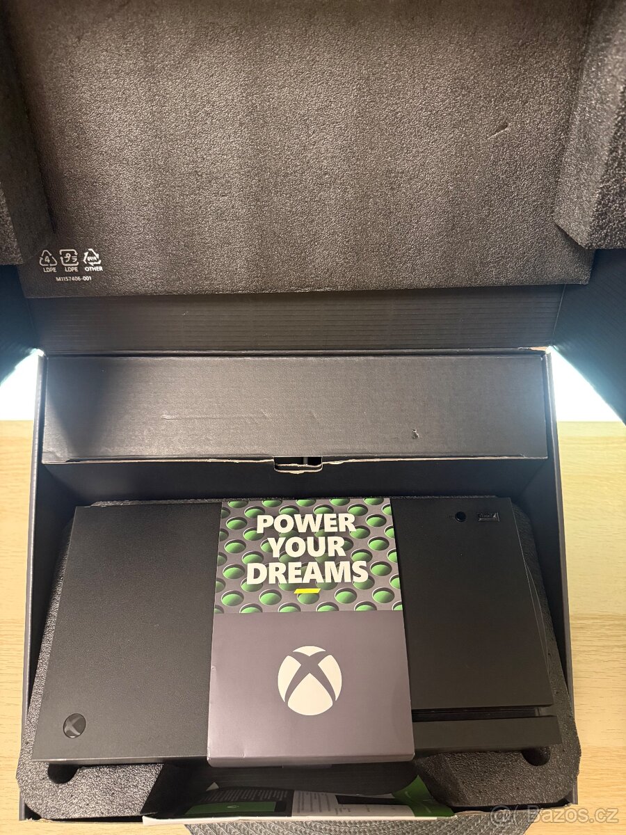 XBOX SERIES X 1TB V TOP STAVU - 4