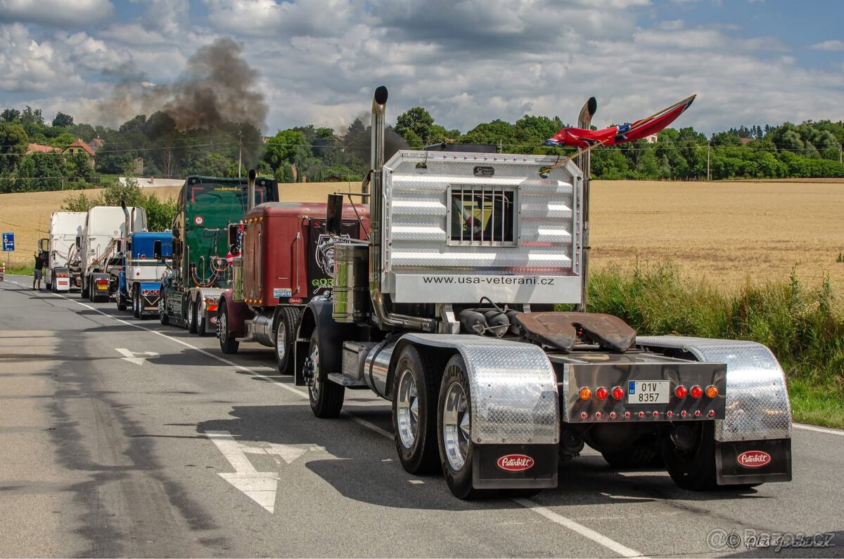 1969 Peterbilt 359 A Daycab 2stroke Detroit 8v71 - 4