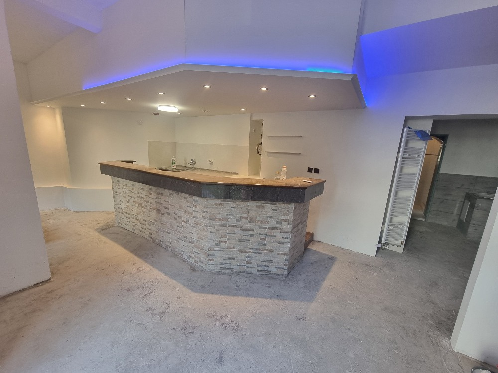 pronájem atypického rozlehlého bytu 1+kk v Olomouci - 4