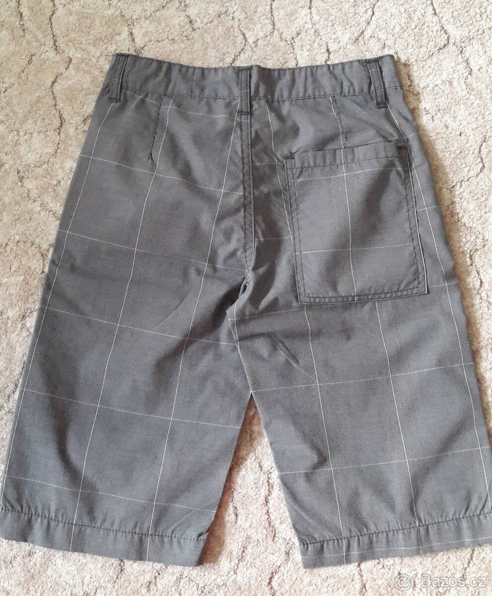 Chlapecké kraťasy zn. C&A vel. 140 - 4