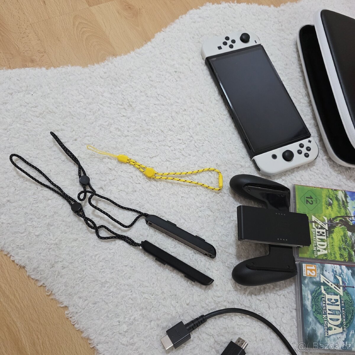 Nintendo switch oled včetně příslušenství - 4