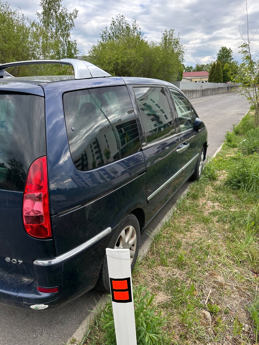 Peugeot 807 - 4