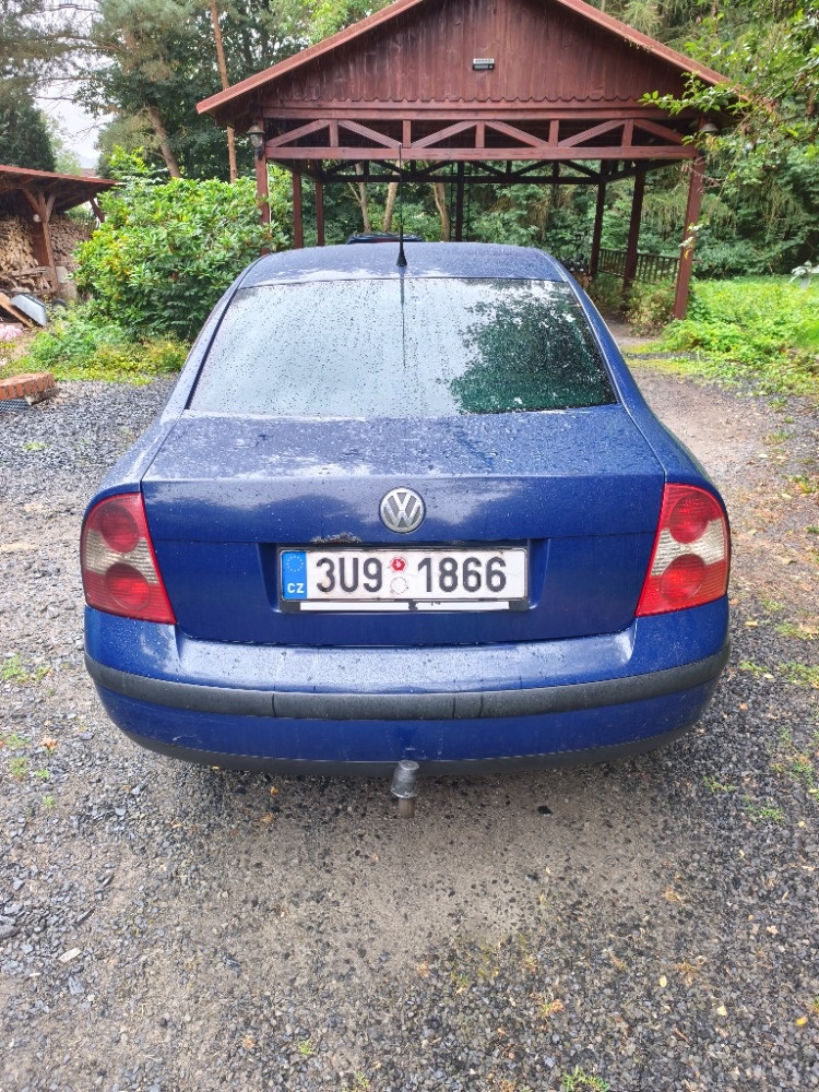 2002 Volkswagen Passat - 4