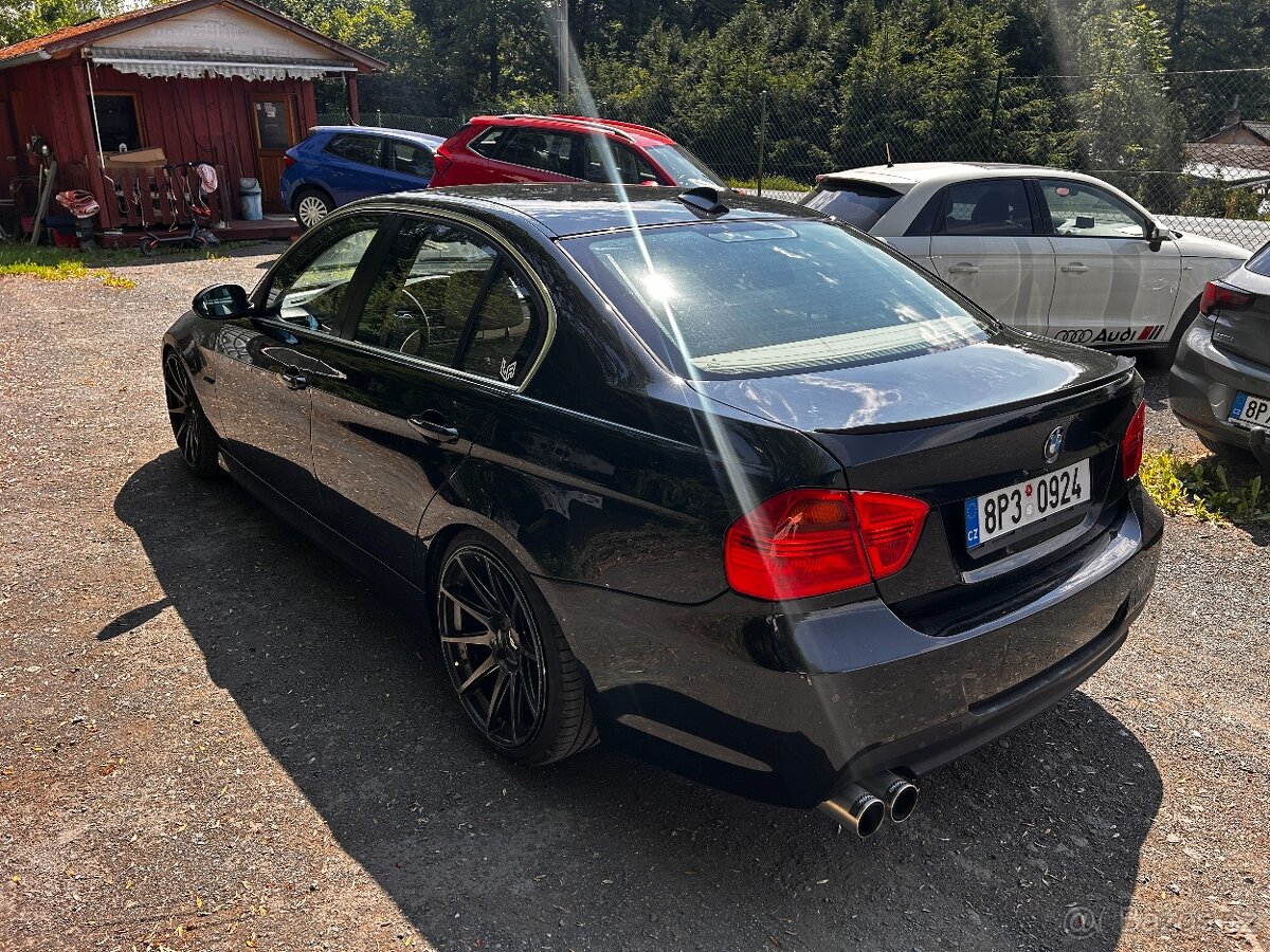 BMW Řada 3, 325i 160kW manuál - 4