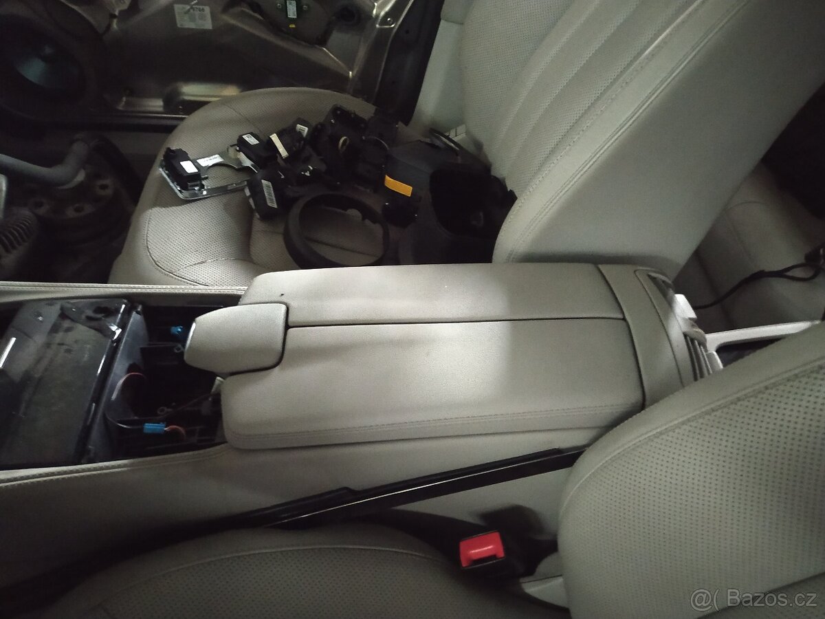 Mercedes-Benz CLS w218 350cdi 195kw náhradní díly - 4