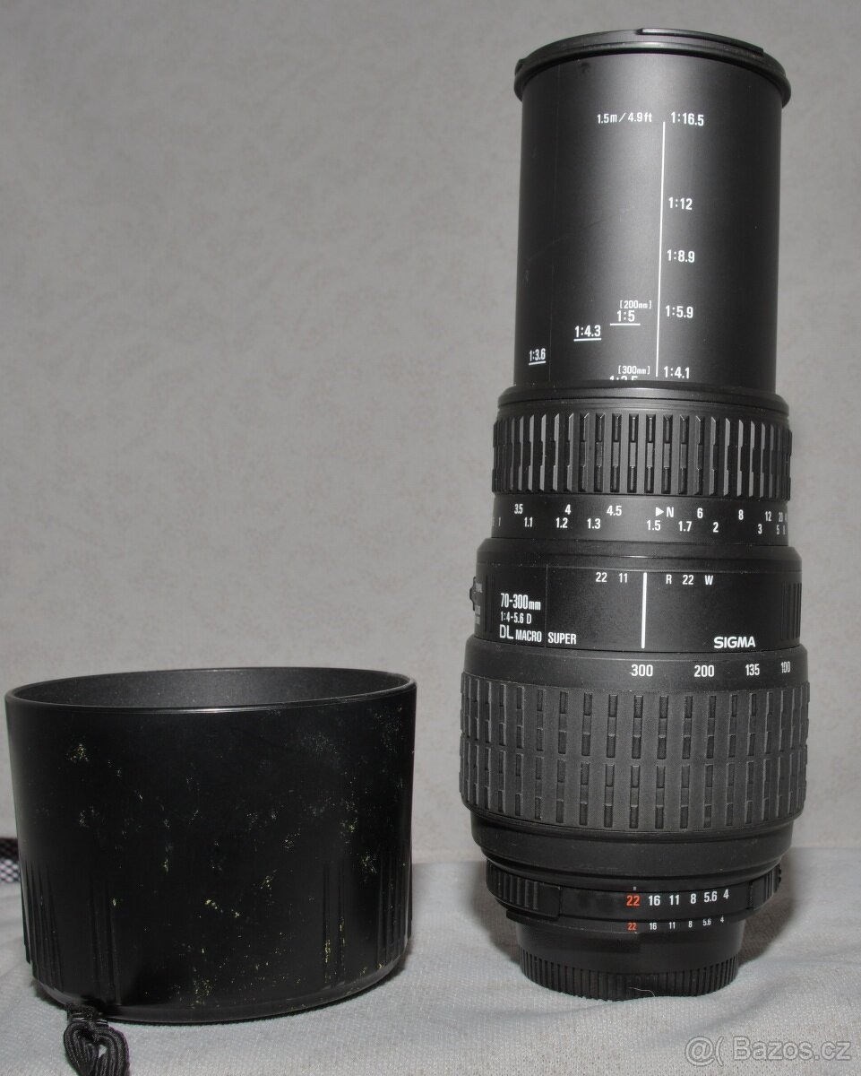Sigma 70-300mm, f 4-5,6 D makro, pro Nikon FF - 4