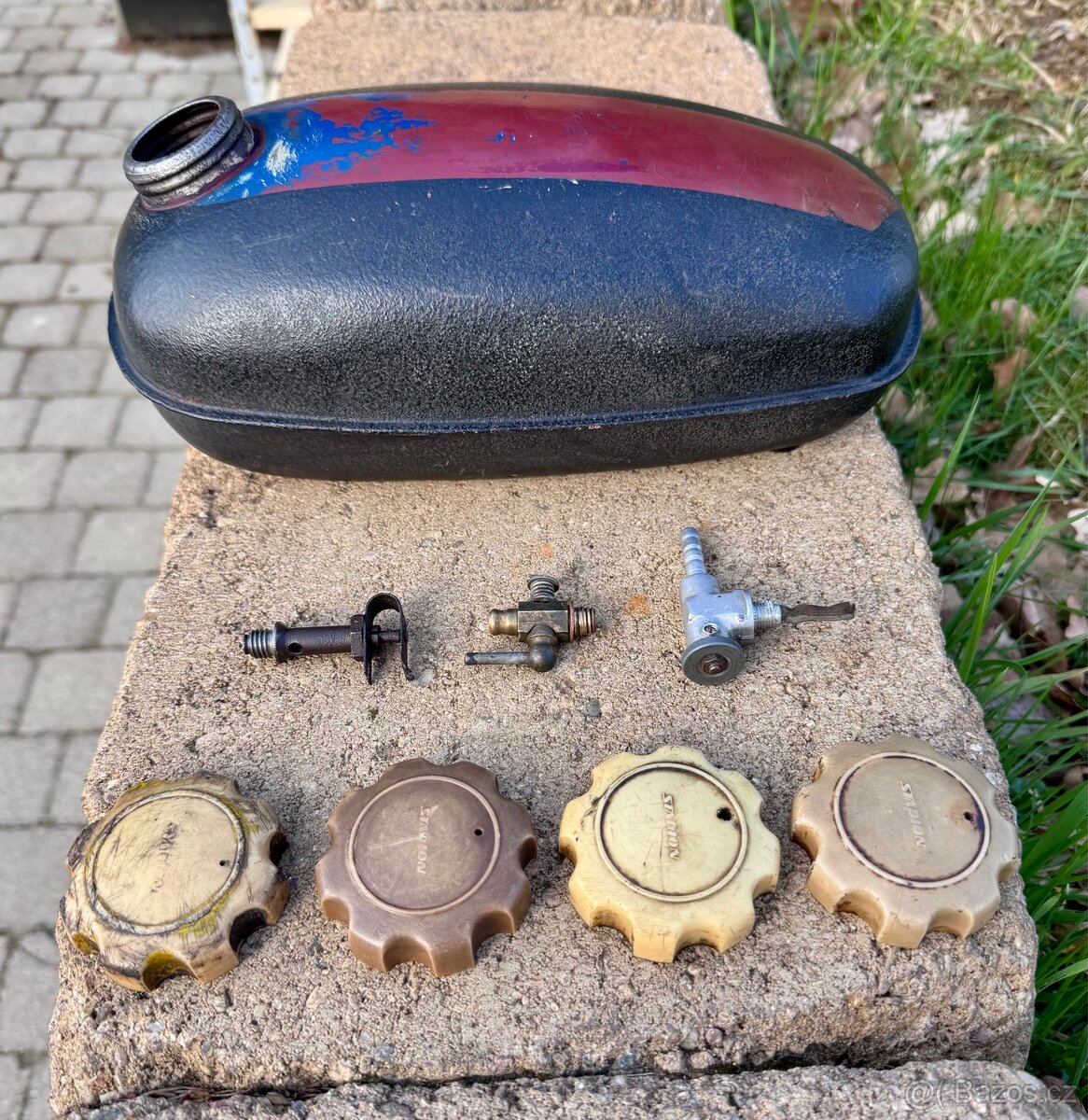 Stadion a Jawetta - nádrž a příslušenství - 4