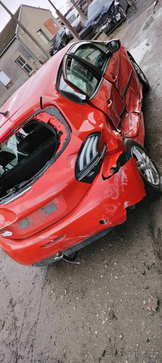 Peugeot 208, r.v.2019, 1.2 PurTech, HMR, 70.405km - 4