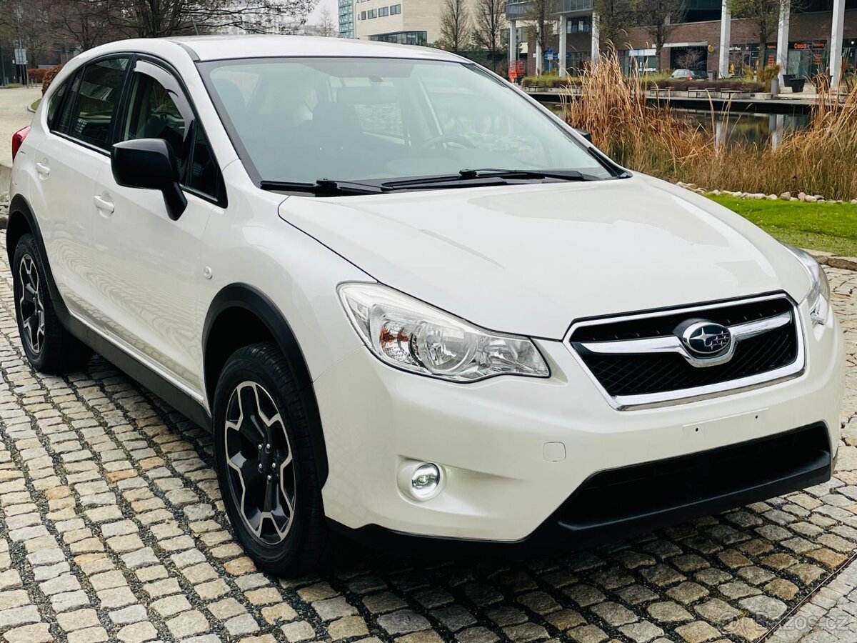 Subaru XV 1.6i 4x4 BENZIN MANUÁL SENZORY TAŽNÉ - 4