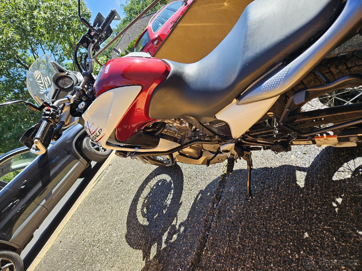 Honda transalp xl700va - 4