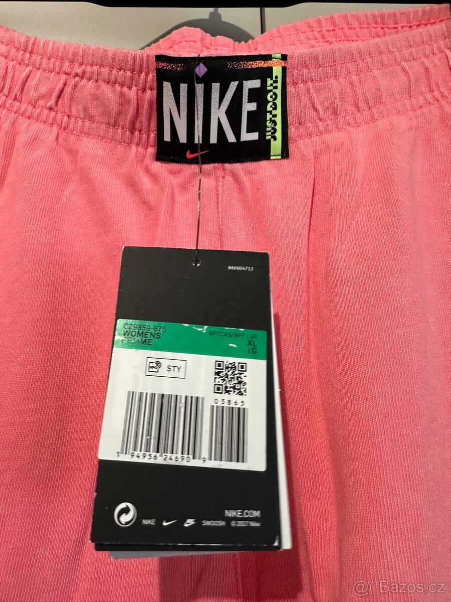 Růžové Nike tepláky - 4