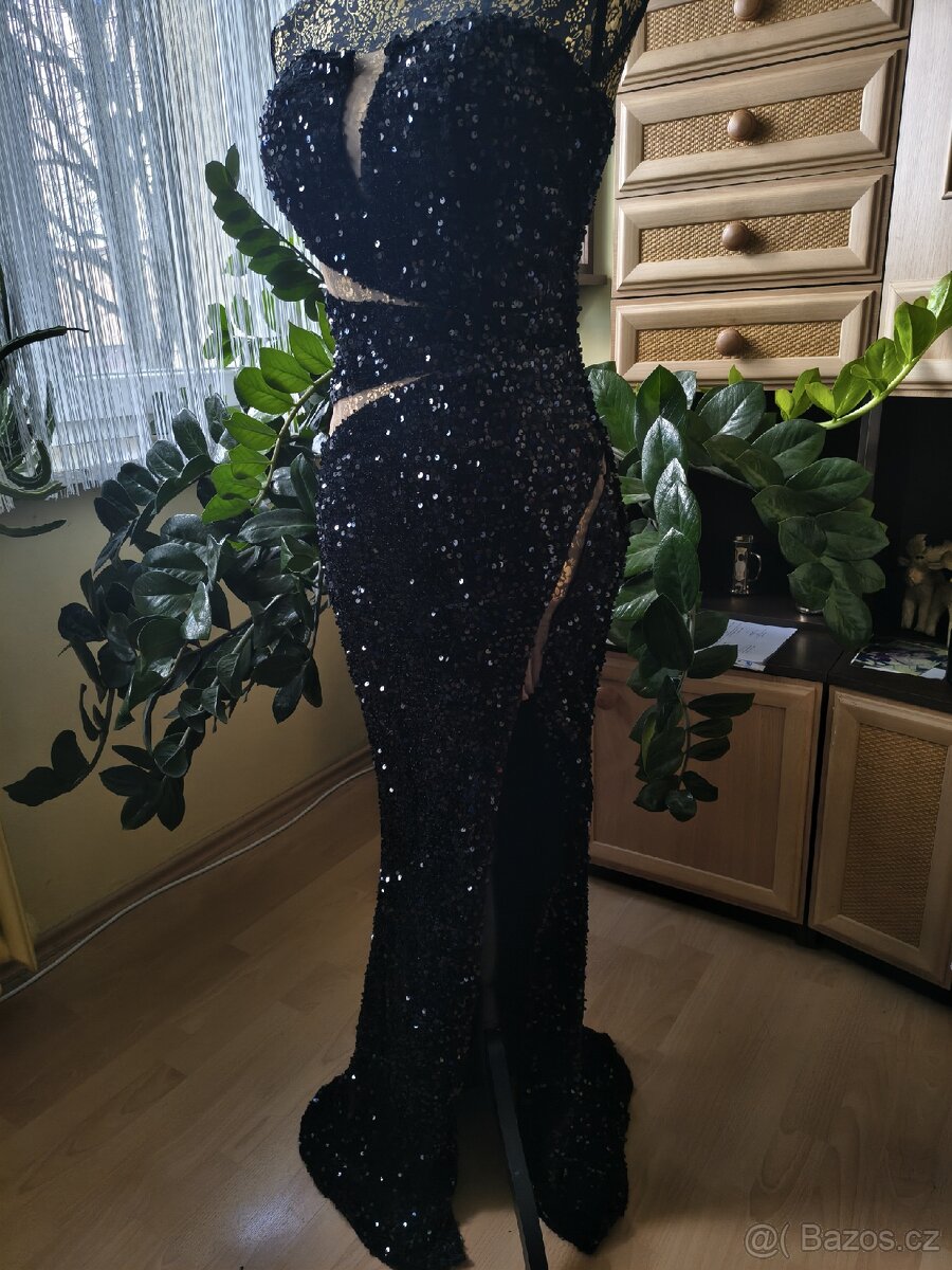 Vysoce luxusní plesové -večerní šaty - 4