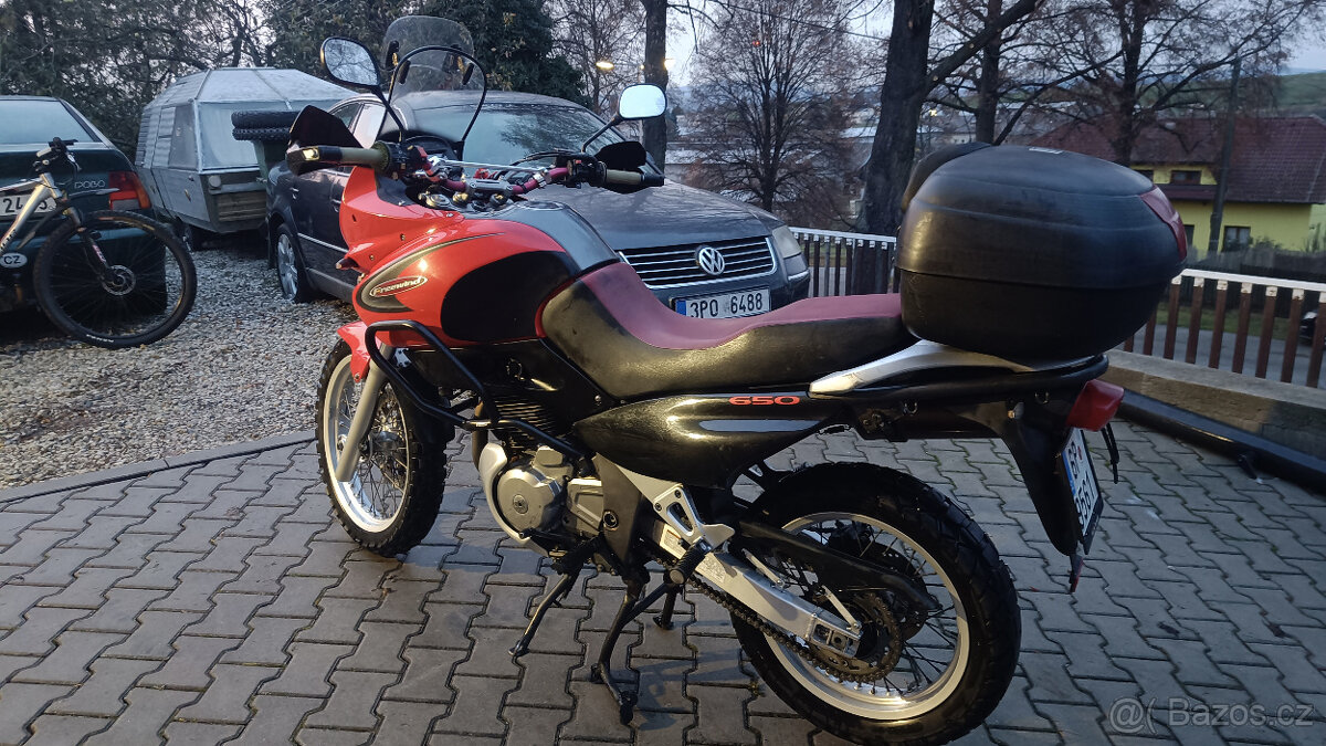 Suzuki XF650 Freewind - 4