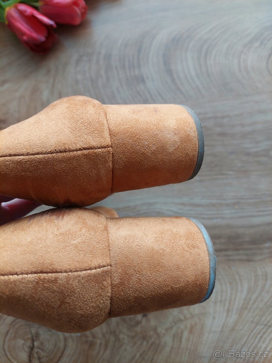 Vel. 38 Stradivarius hnědé lodičky - 4