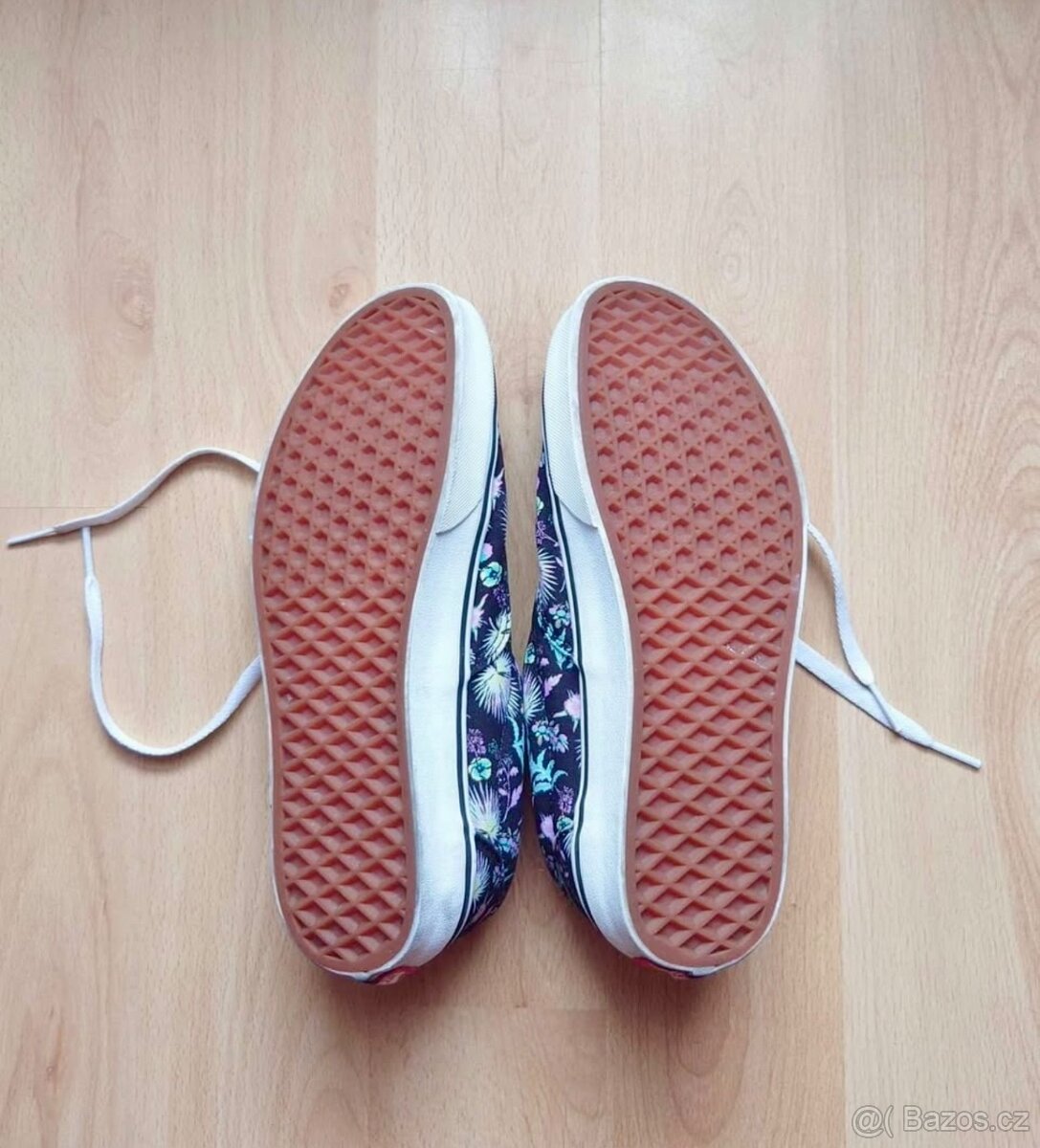 Nové dámské boty Vans vel. 39 - 4