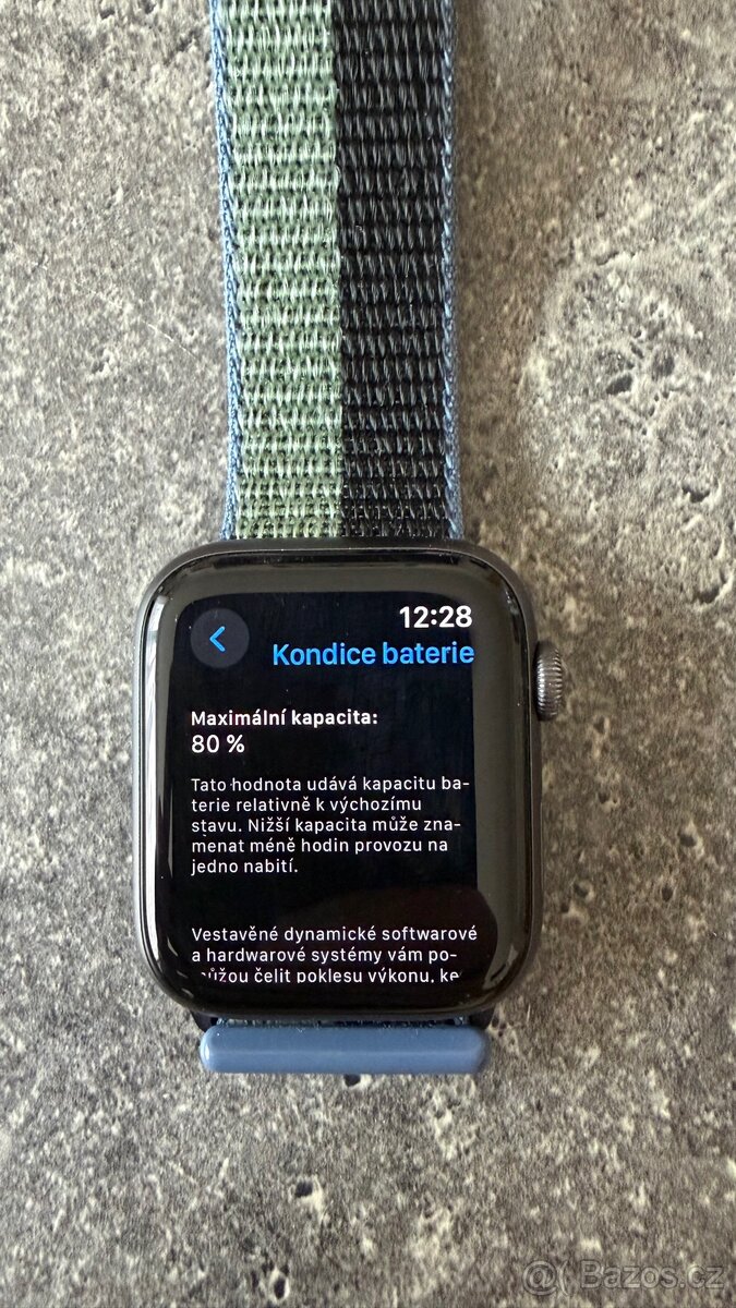 Apple watch SE 44mm - 4