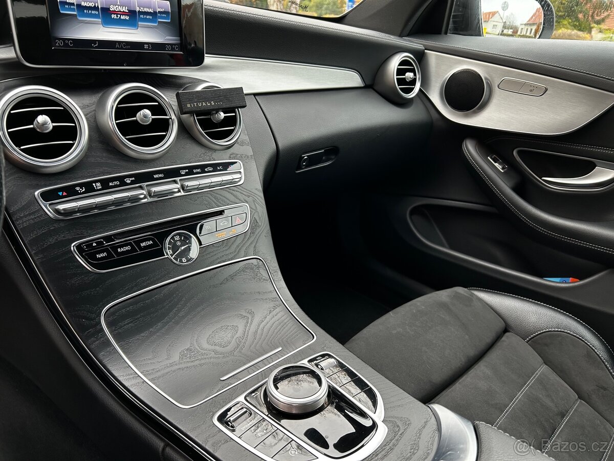 Mercedes-Benz Třídy C, Mercedes-Benz,220d, AMG line - 4