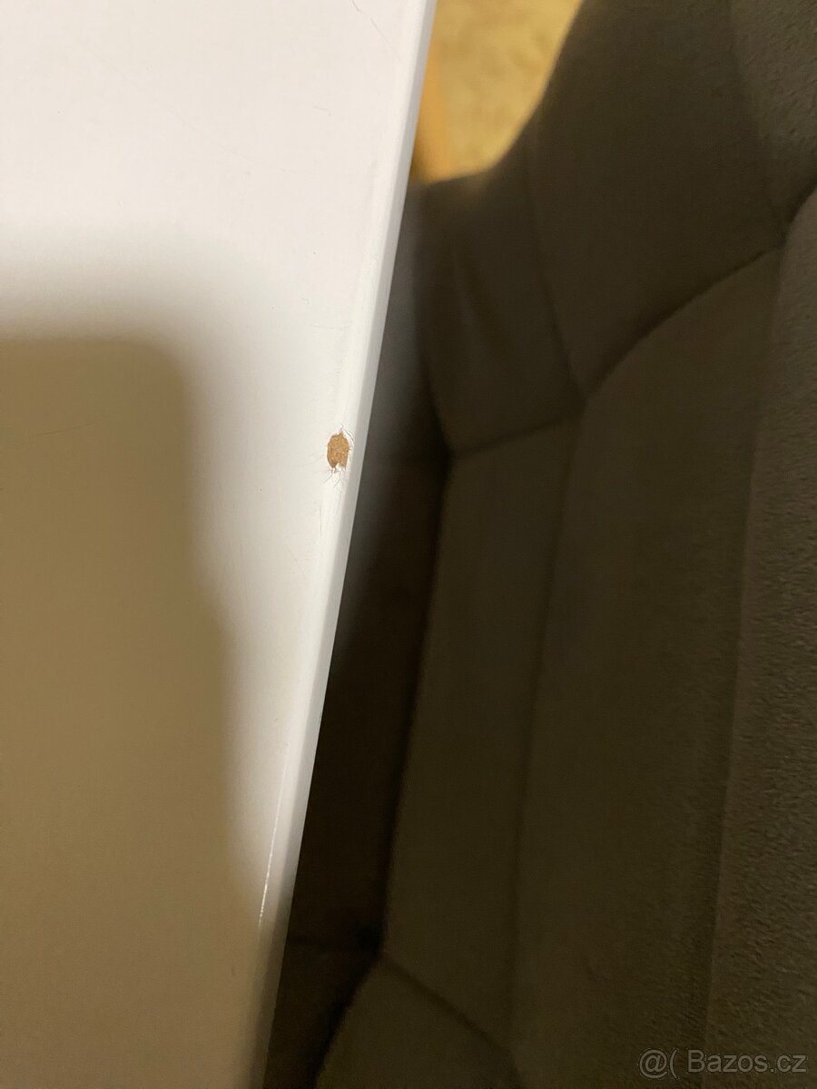 Jídelní stůl + 4 semišové židle - 4