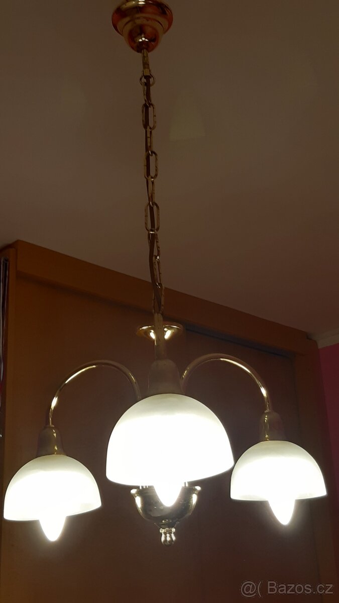 Lustr se skleněnými stínidly - 4