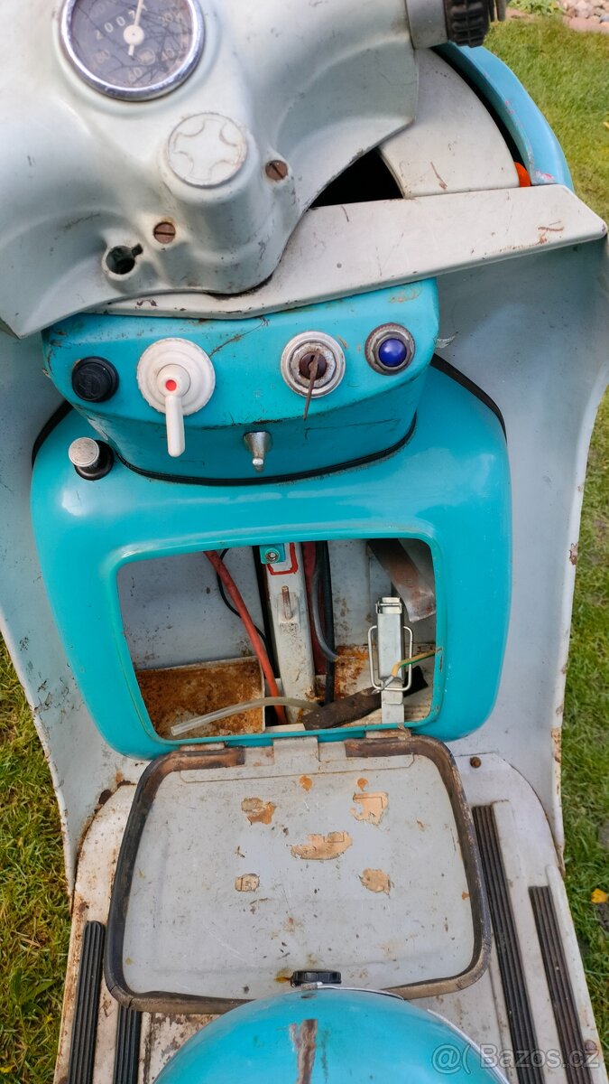 Manet 100 , skútr. - 4