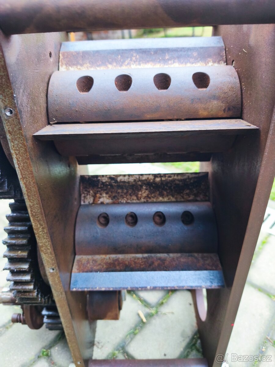 Štěpkovač,špalíkovač - 4