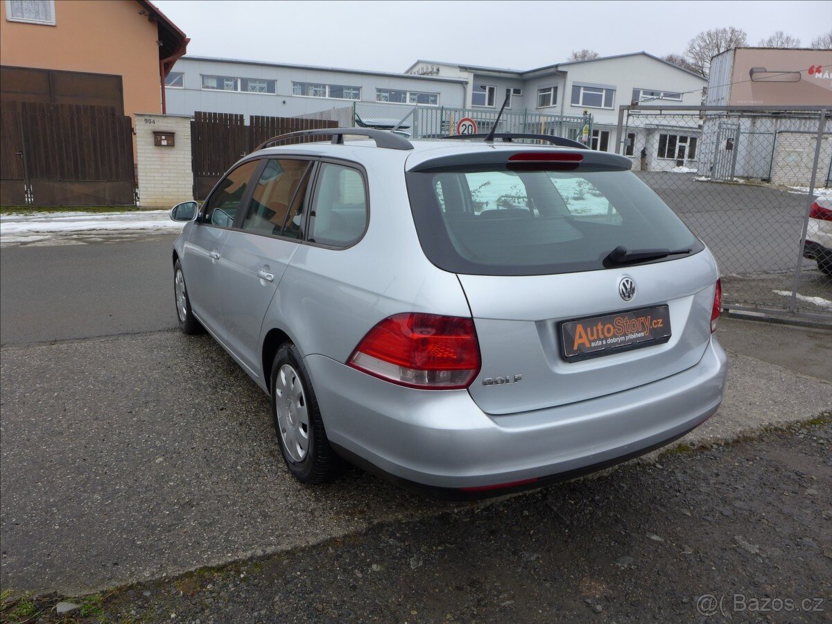 Volkswagen Golf 1,4 i KLIMA, 1.MAJITEL - 4