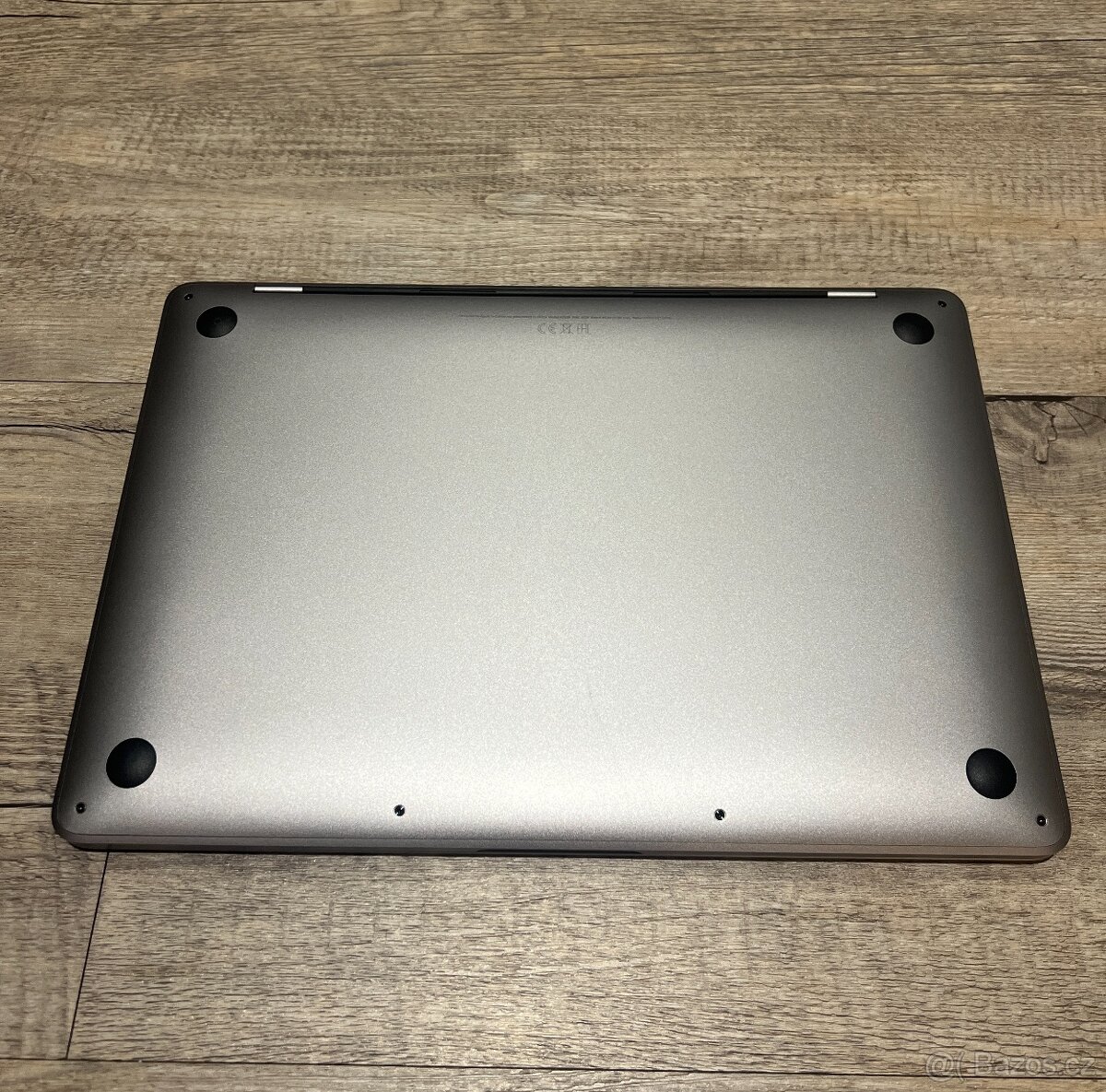Apple MacBook Pro 13,3 M1 - 4