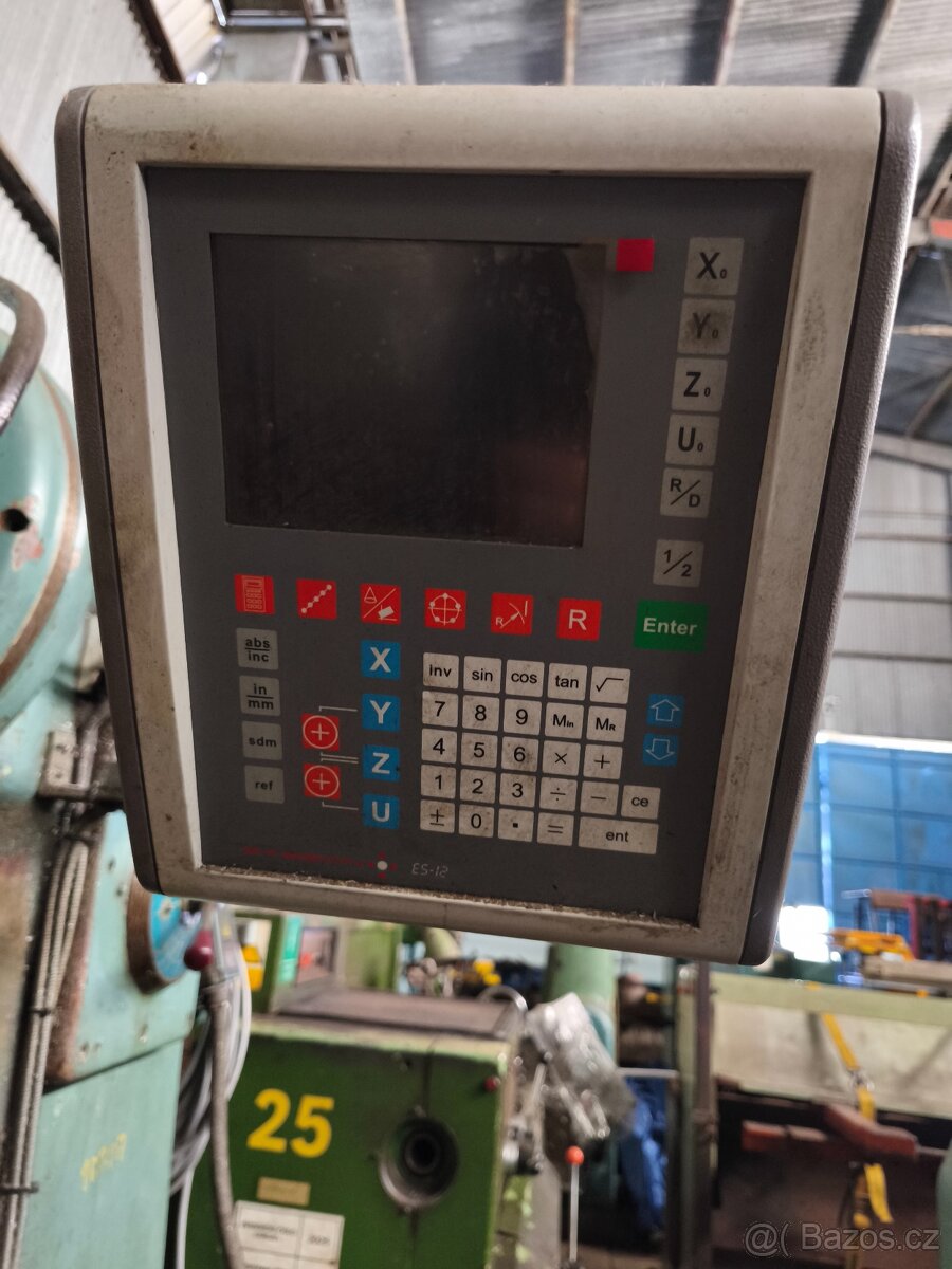 Frézka FA4V s Digitálním odměřováním - 4