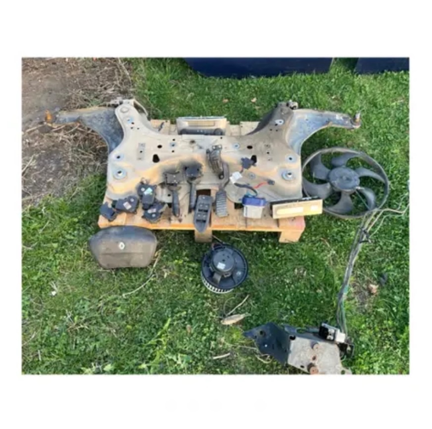 Renault Laguna 2 - náhradní díly - 4