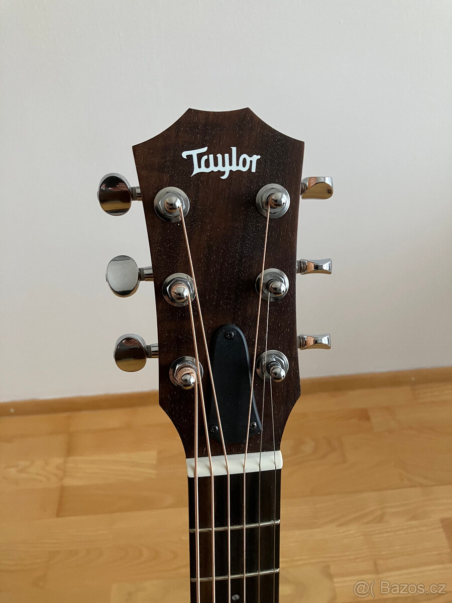 Akustická kytara Taylor GS mini - 4