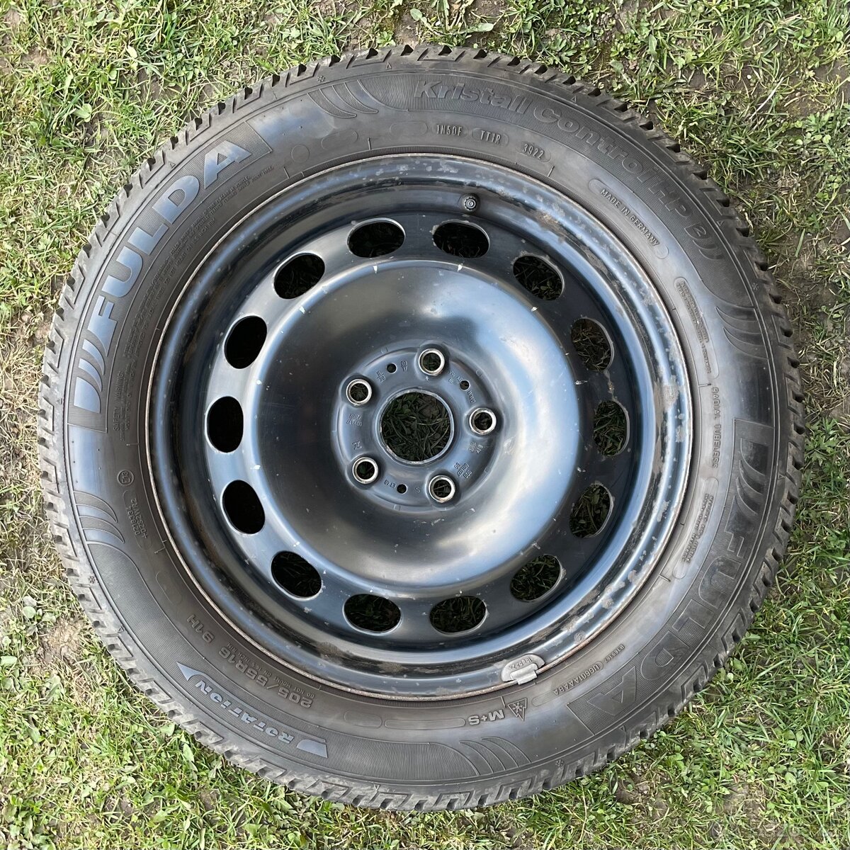 Plechové disky 16” + zimní pneu - 4