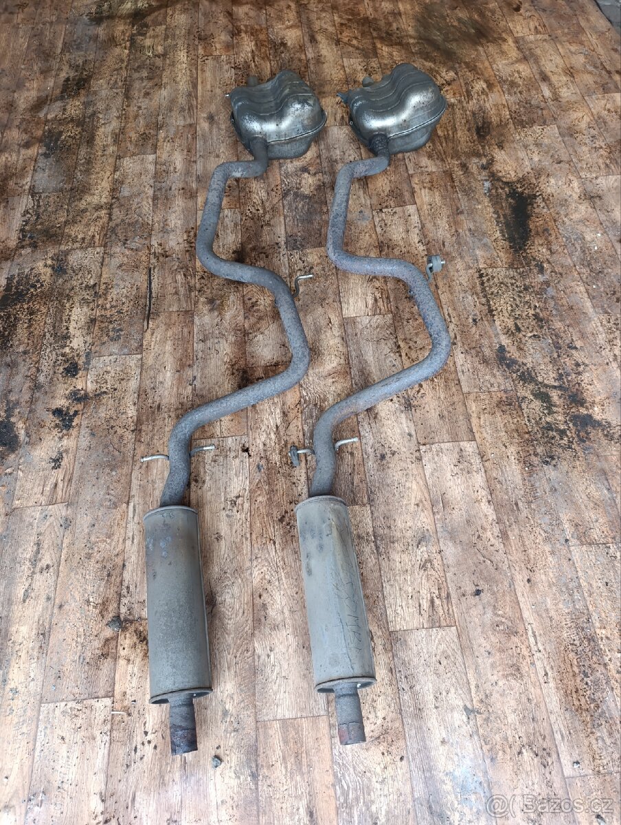 Výfuk octavia 2 TDI - 4