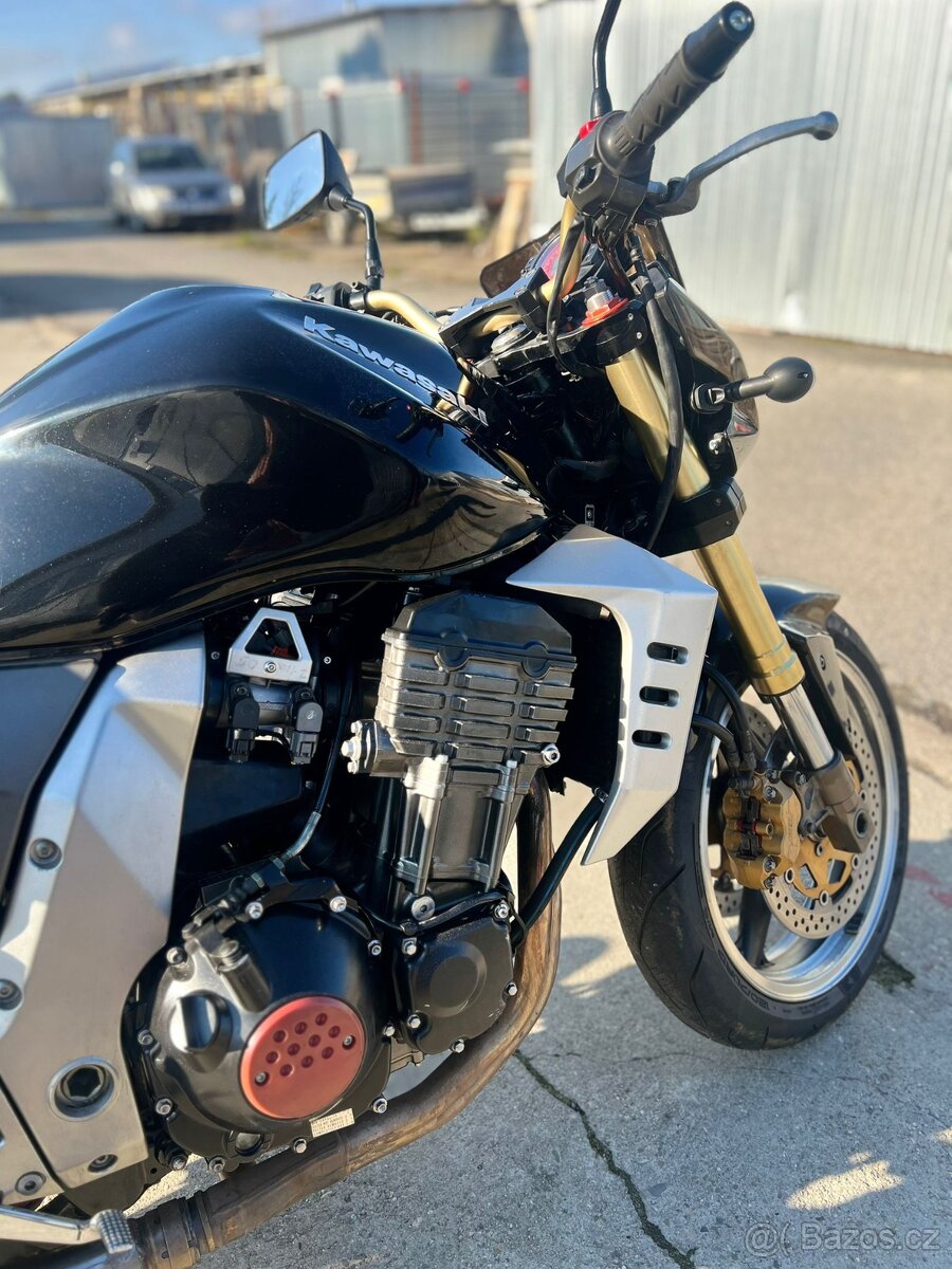 Kawasaki z1000 - 4