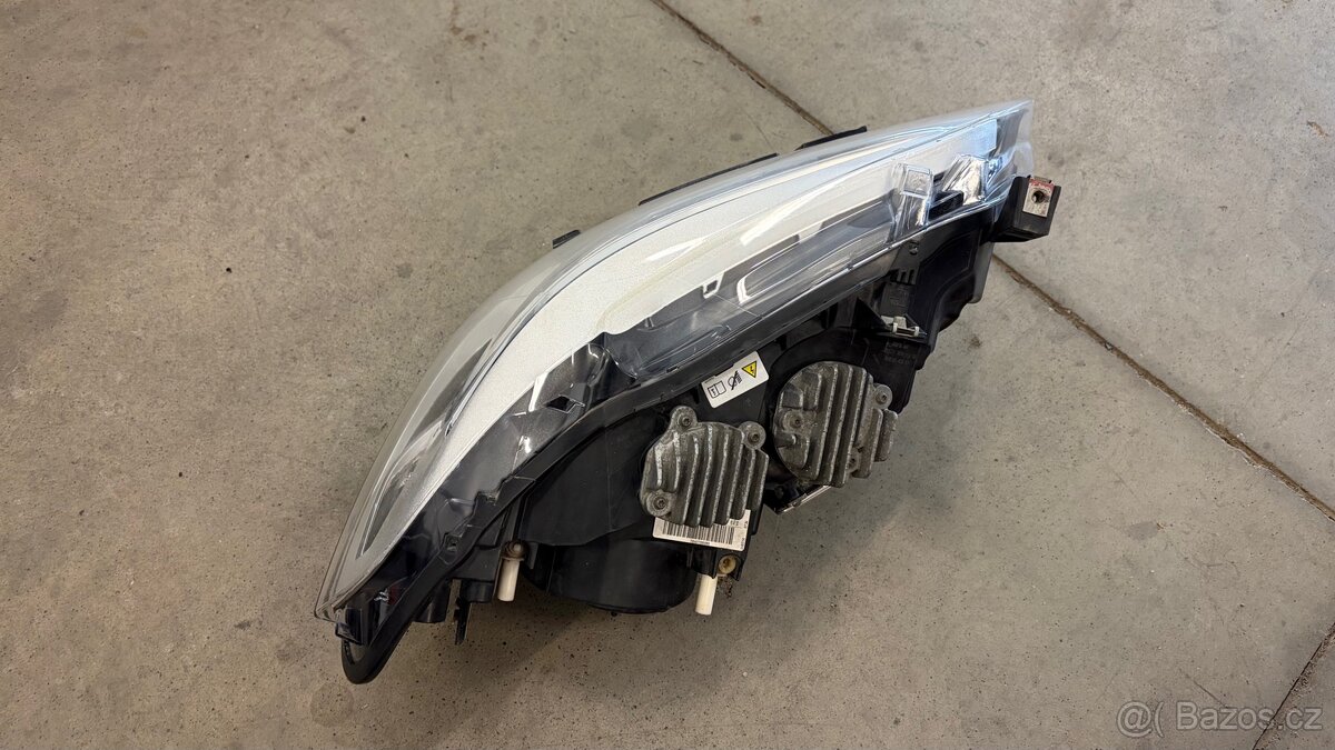Adaptive xenon světlo levé BMW F22 / F23 / F87 - 4