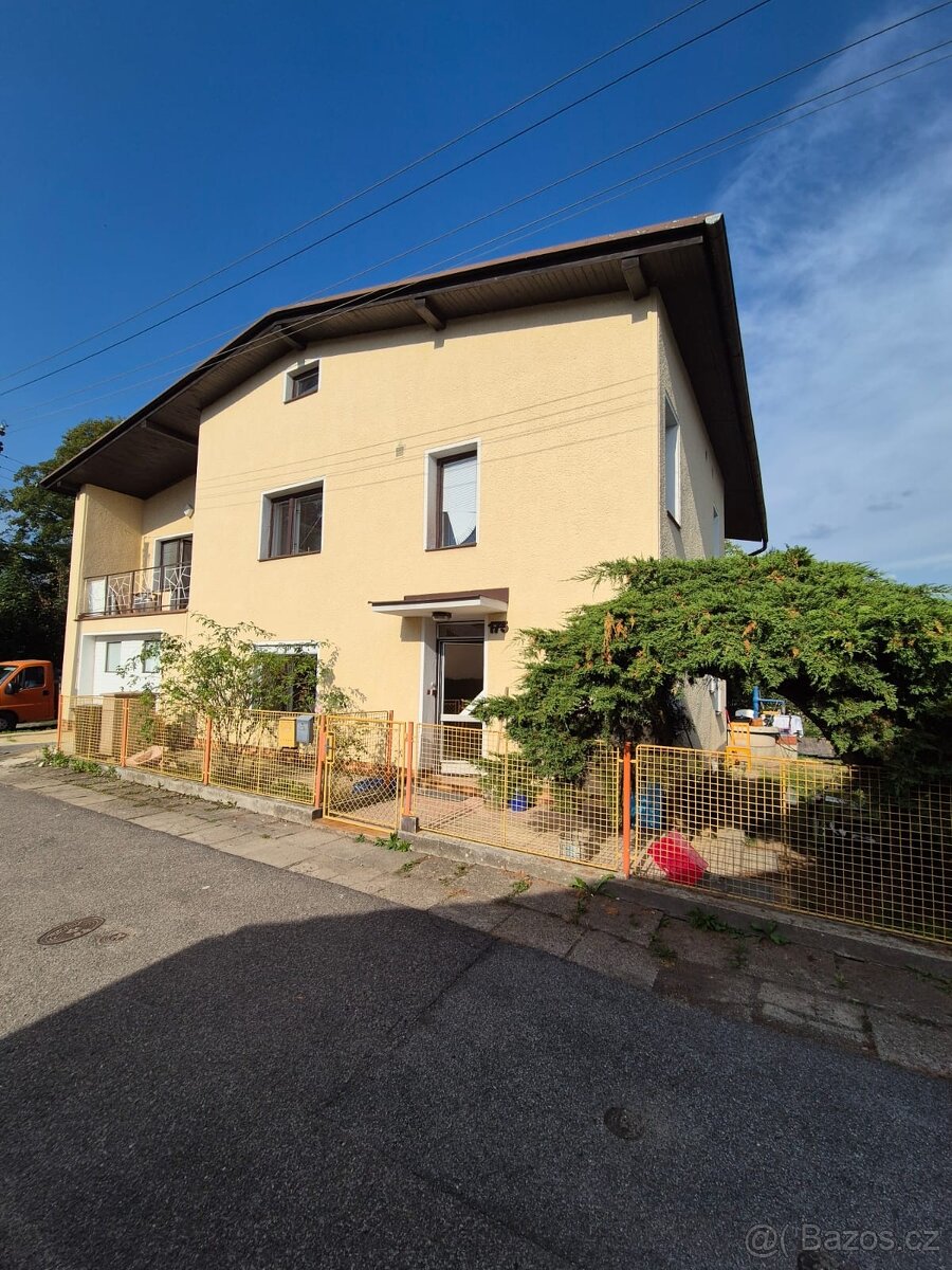 Byt v rodinném domě se zahradou 5 minut od Turnova - 4