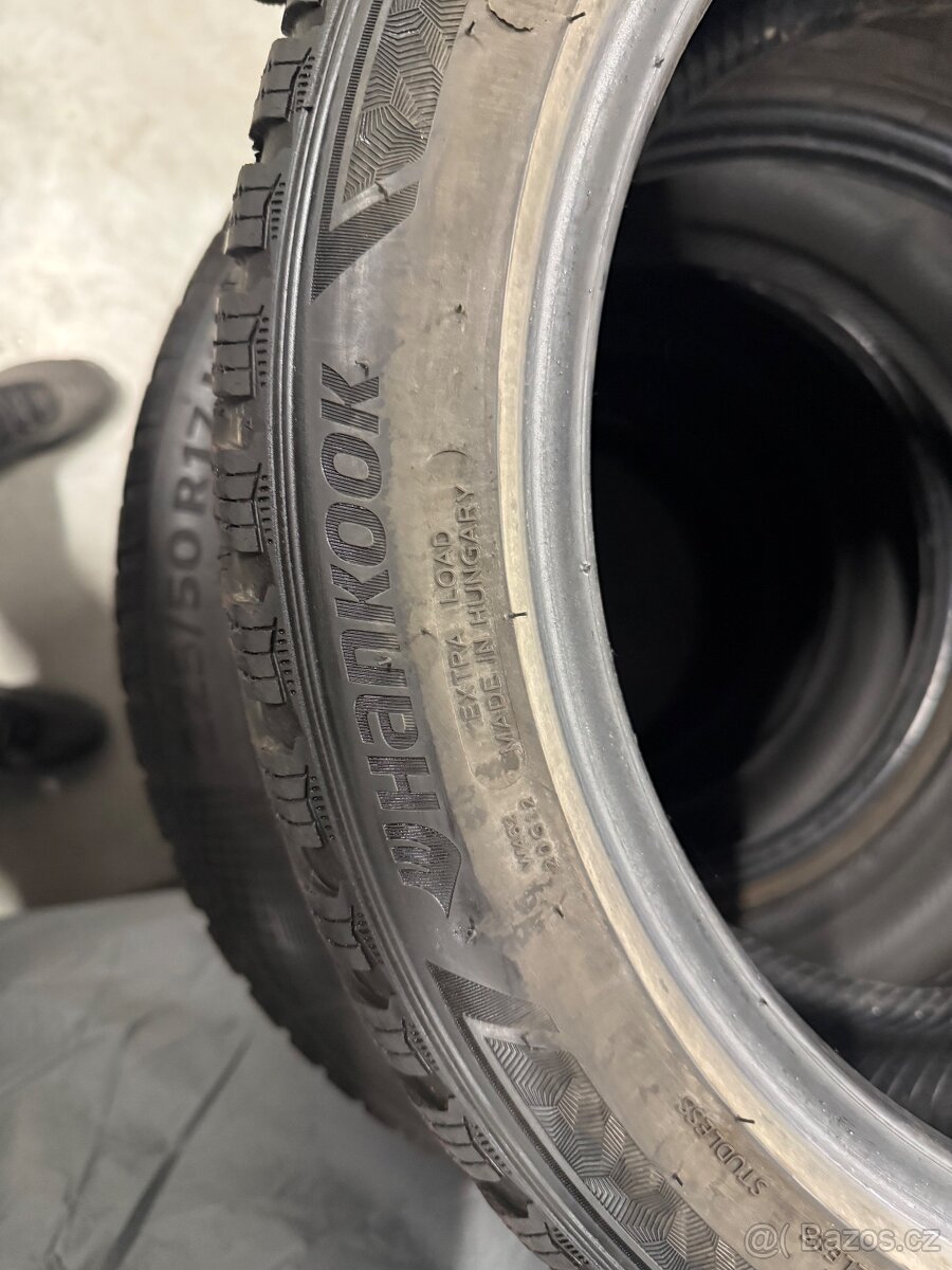 prodám zimní 205/65/16C Semperit - 4