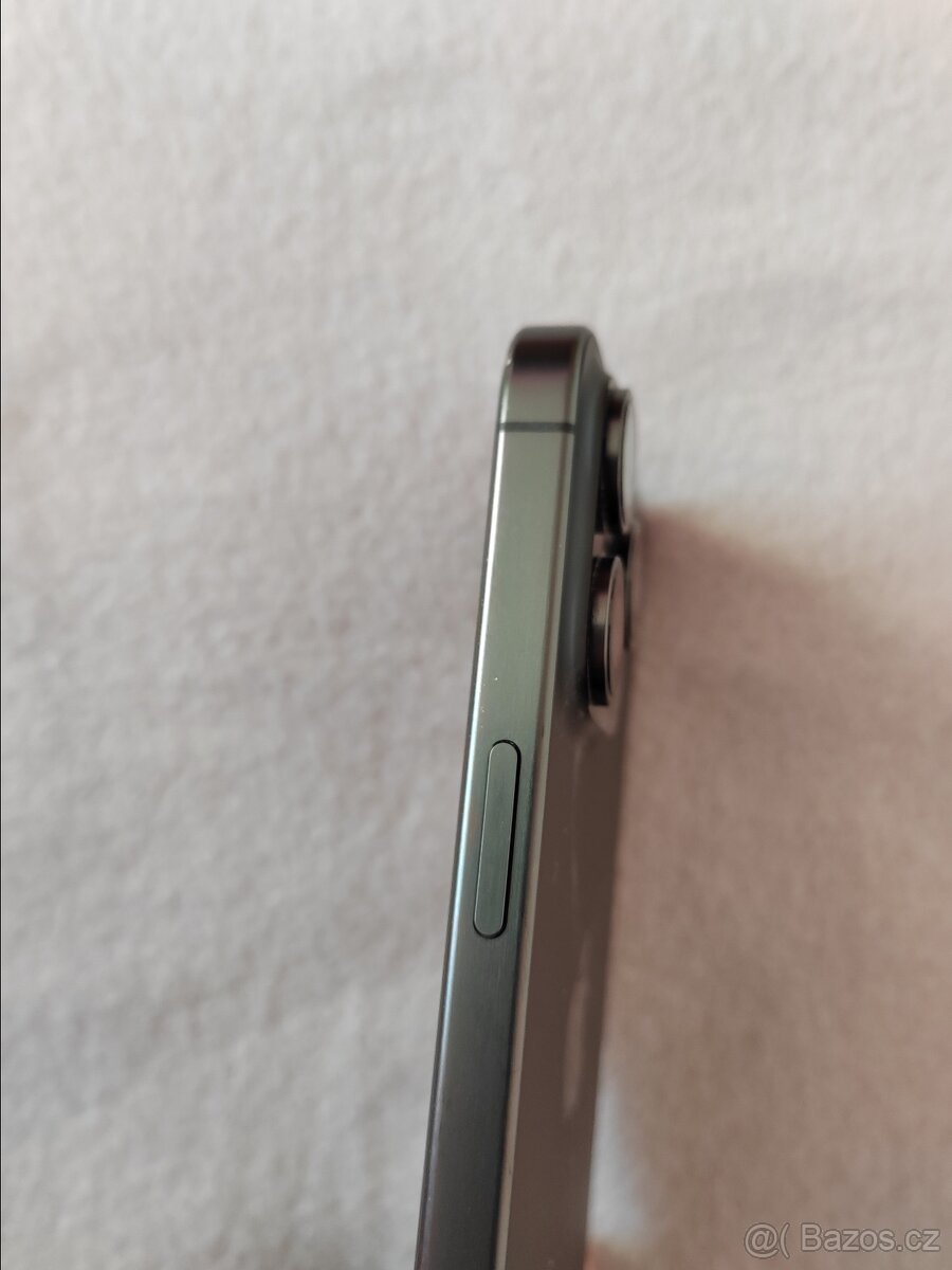 Prodám iPhone 15 pro MAX 256 černý Titan - 4
