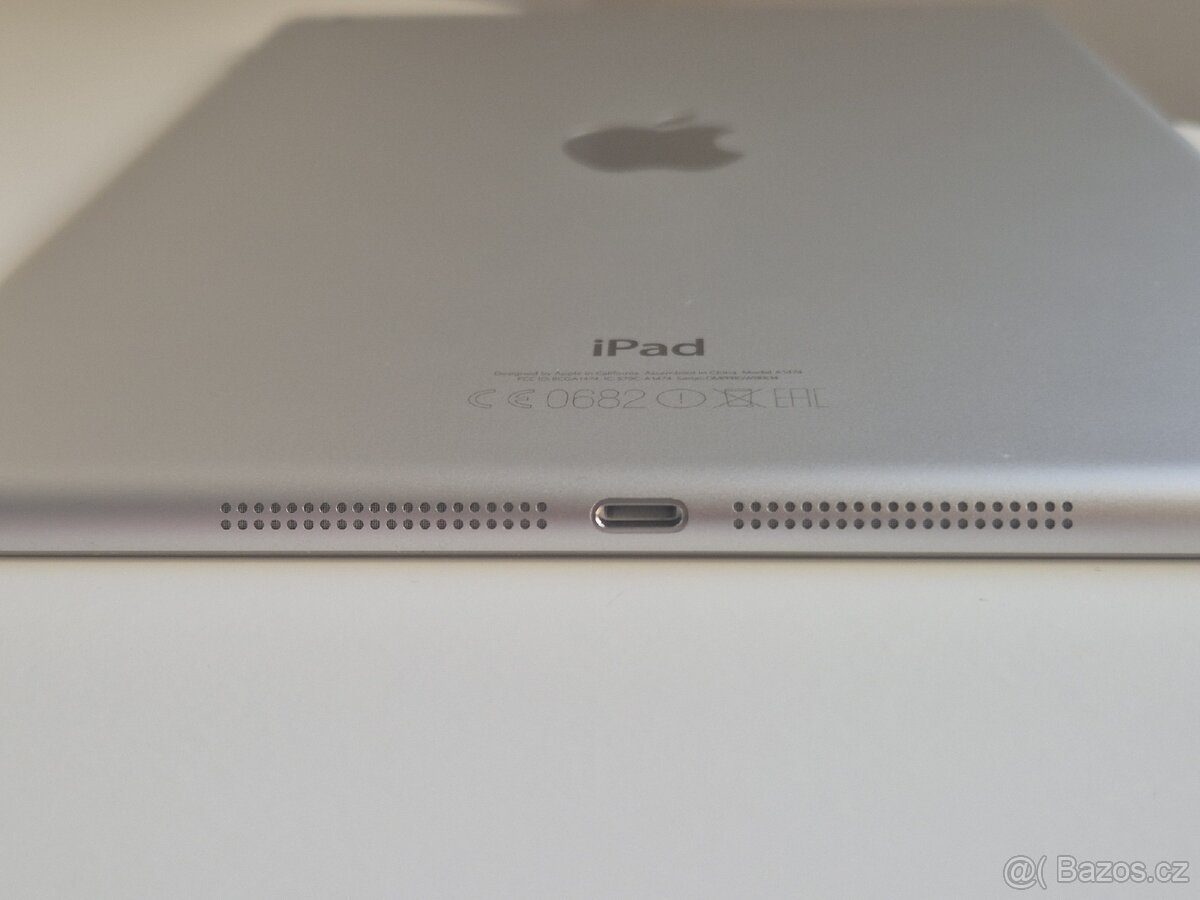 iPad Air 16GB 1. Generace - 4