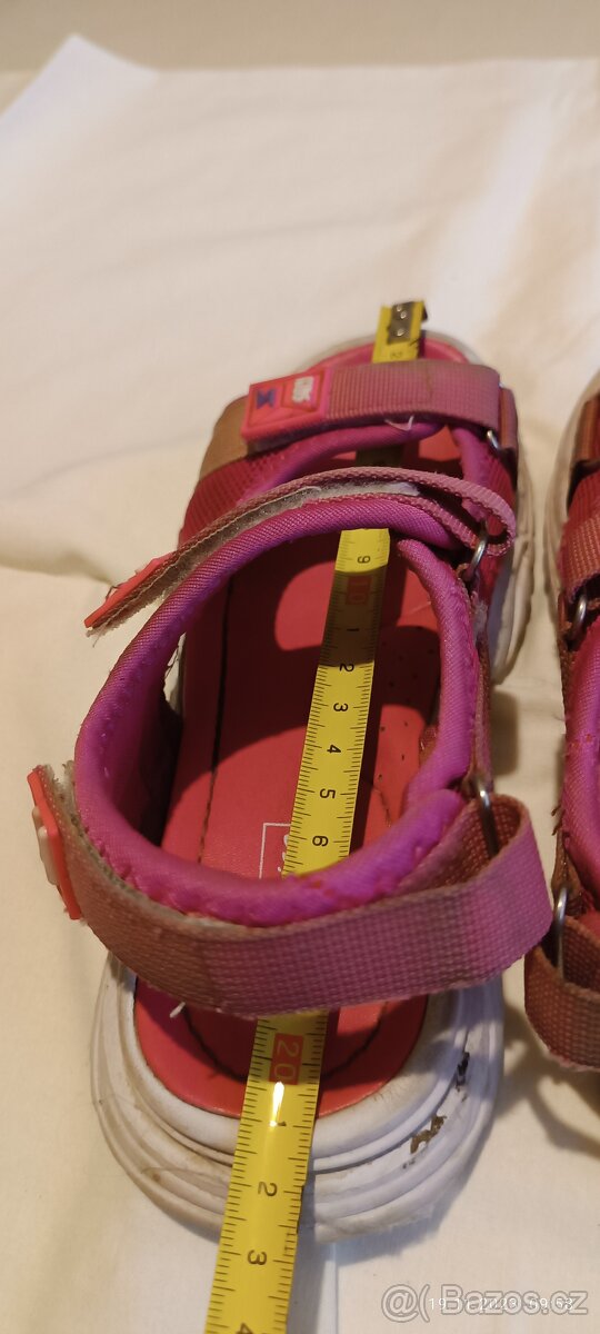 Růžové sandále vel. 34 - 4