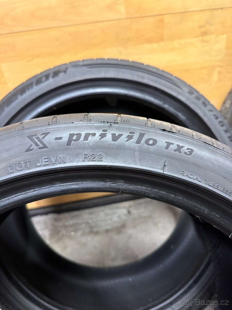 Letní pneu 225/40/18 - 4