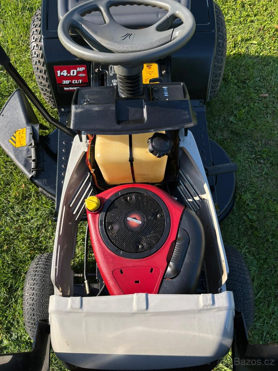 Zahradní traktůrek MTD 14,5 /102 - 4