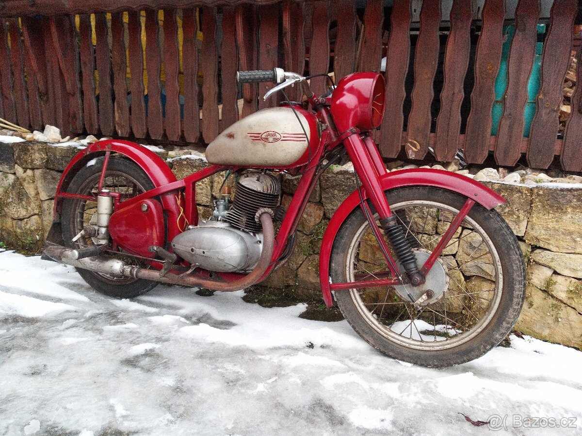 Jawa 250 pérák - 4
