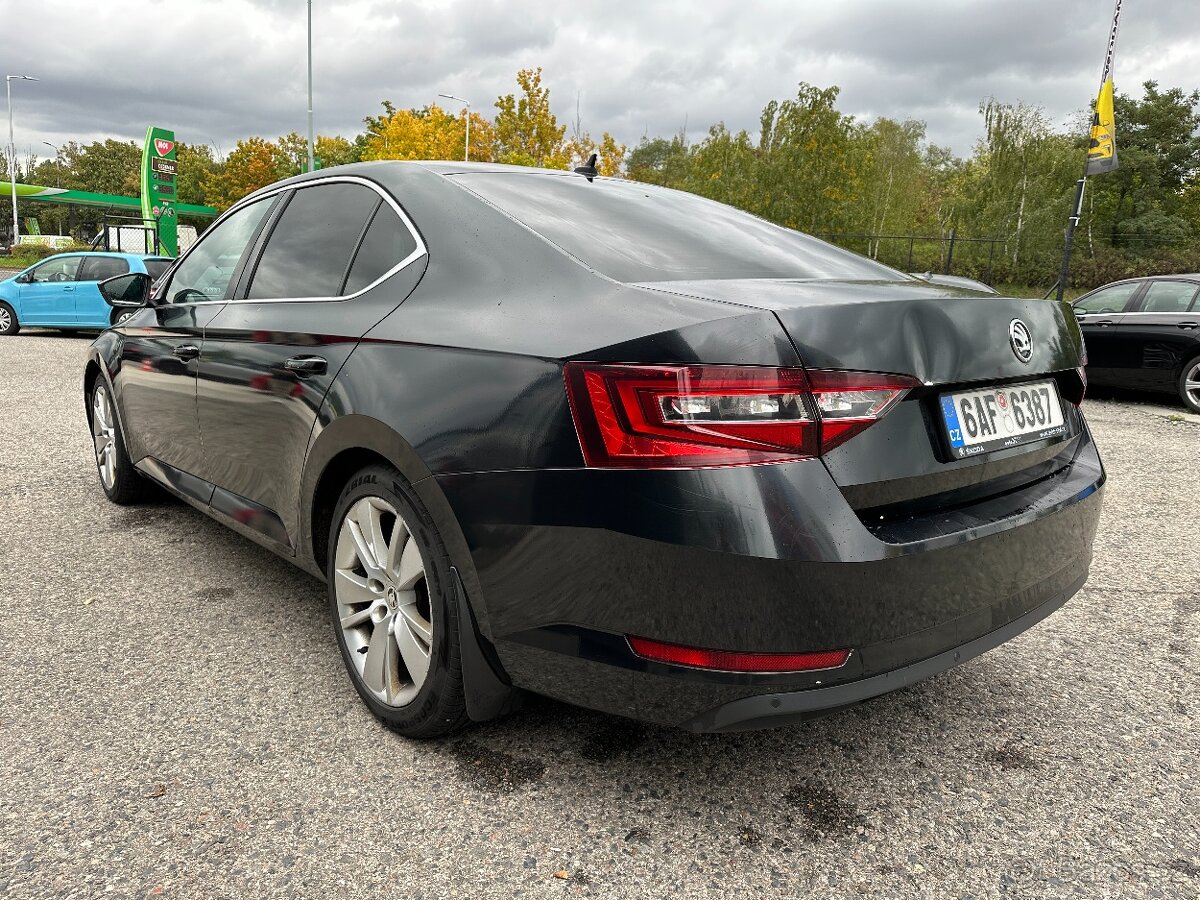Skoda Superb 2016 - 4